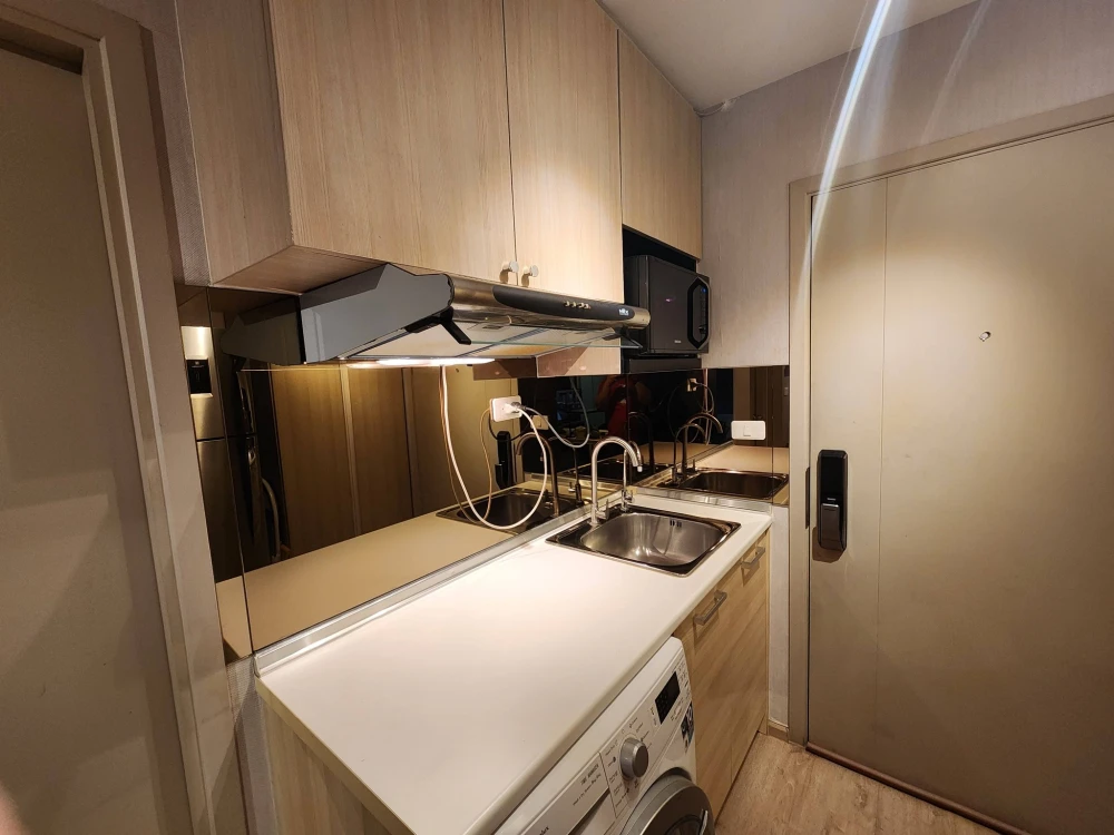 ให้เช่า Elio DelRay คอนโด 1 ห้องนอน 1 ห้องน้ำ ตกแต่งครบครัน มาแต่ตัวเข้ามาอยู่ได้เลย