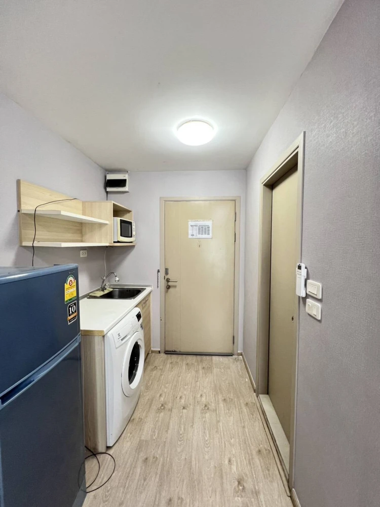 ให้เช่า ELIO Delray ห้องชั้น 6 ติดวอลเปเปอร์อย่างดี มาพร้อมสิ่งอำนวยความสะดวกครบครัน จองเลย