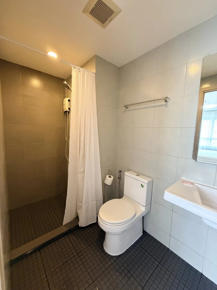 ให้เช่า ELIO Delray ห้องพร้อมอยู่ เฟอร์ + เครื่องใช้ไฟฟ้าพร้อม จองเลยก่อนพลาด!!!