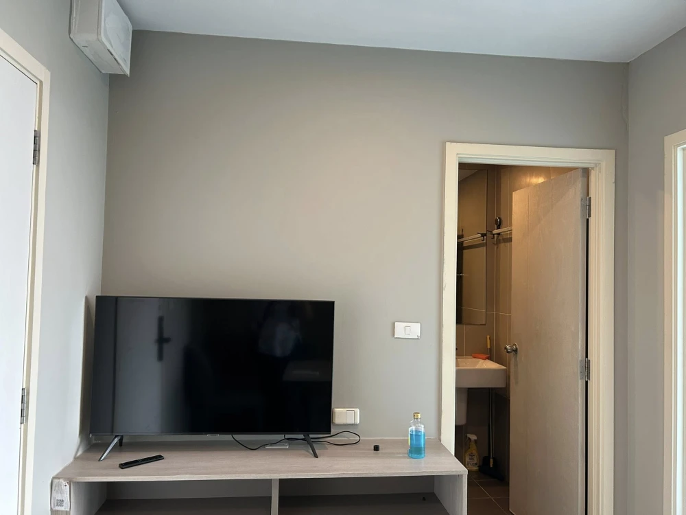 ให้เช่า  Elio Sathorn-Wutthakat ห้องชั้นสูง ลมดี วิวเมือง ห้องกว้างขวาง จองเลย