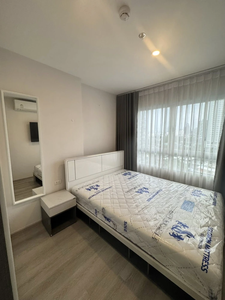 ให้เช่า Elio Sathorn Wutthakat ห้องพร้อมอยู่ เฟอร์พร้อม ห้องกว้าง จองเลย
