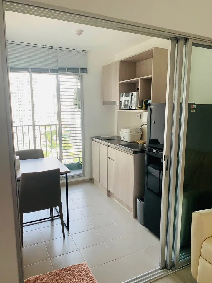 ให้เช่า Elio Sathorn-Wutthakat อาคาร A ชั้น 20 วิวฝั่งขาเข้าเมือง รับแดดเช้าห้องครัวปิดด้วยกระจกบานเลื่อน จองเลย