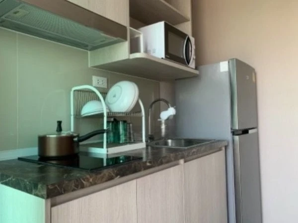ให้เช่า Elio Sathorn-Wutthakat อาคาร A ชั้น 29 ห้องริม วิวสวย ลมดี ติดวอลเปเปอร์ทั้งห้อง รีบจิงเลยจ้า
