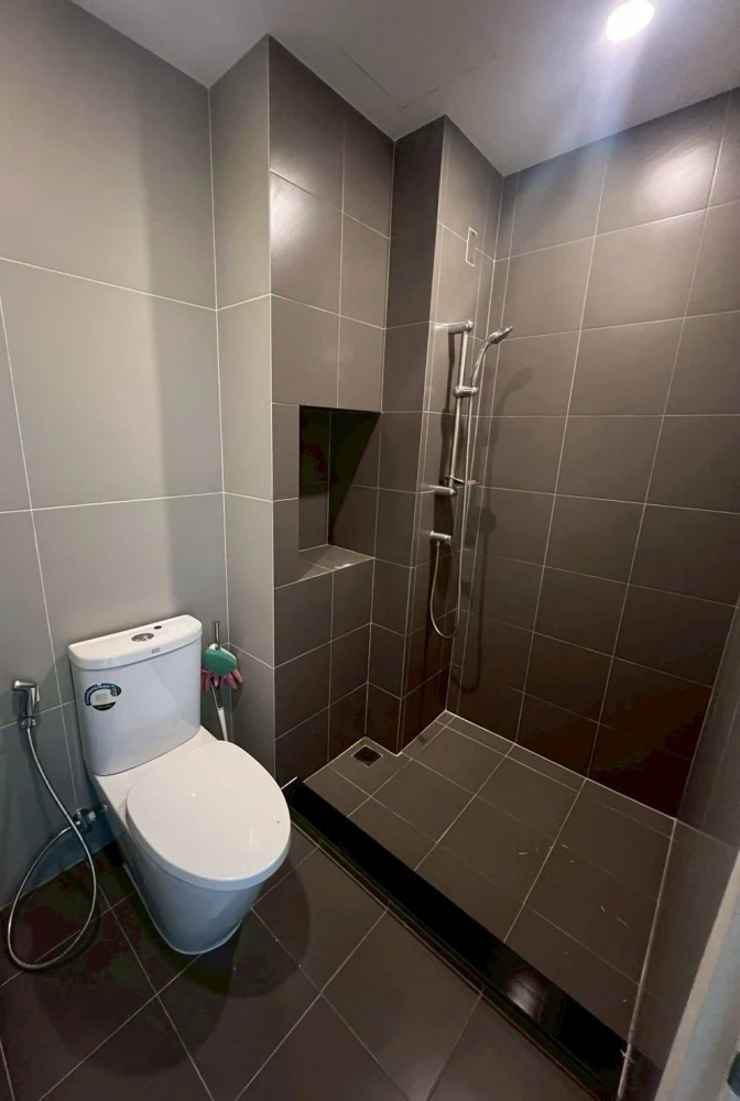 ให้เช่า Elio Sathorn–Wutthakat ห้องชั้นสูง กว้างขวางอยู่สบาย จองเลย