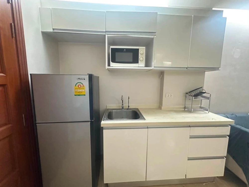 ให้เช่า Emerald Residence รัชดา ห้องพร้อมอยู่ มีเฟอร์ครบถ้วน ใกล้รถไฟฟ้าด้วย มาจ้าาาา!!!