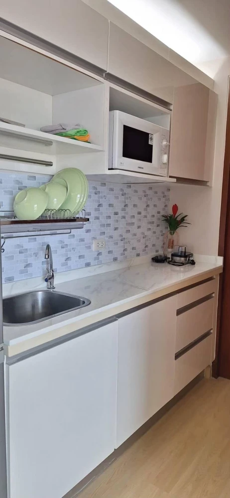 ให้เช่า Emerald Residence ห้องพร้อมเข้าอยู่ เฟอร์พร้อม รีบจองเลยก่อนพลาด