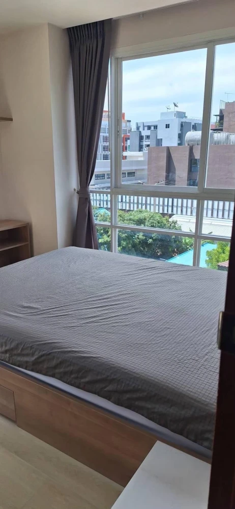 ให้เช่า Emerald Residence ห้องพร้อมเข้าอยู่ เฟอร์พร้อม รีบจองเลยก่อนพลาด