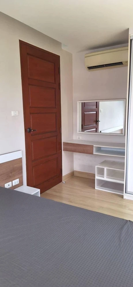 ให้เช่า Emerald Residence ห้องพร้อมเข้าอยู่ เฟอร์พร้อม รีบจองเลยก่อนพลาด