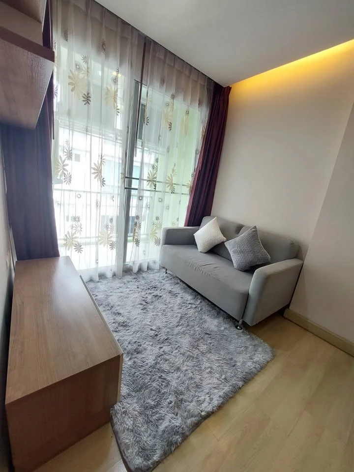 ให้เช่า Emerald Residence Ratchada ห้องกว้างขวาง มาพร้อมพื้นที่ใช้สอยเยอะ จองเลย อย่ารีรอ