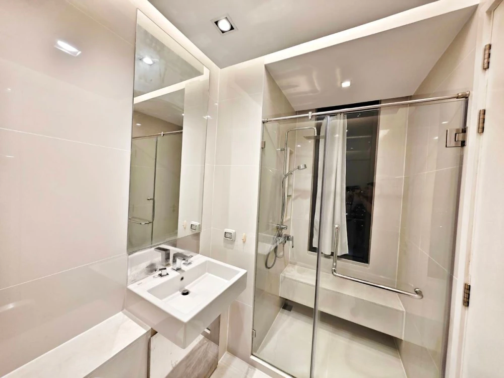 ให้เช่า Equinox Phahol-Vibha ชั้น 34 มาพร้อมการตกแต่งที่ครบครัน สนใจจองเลย