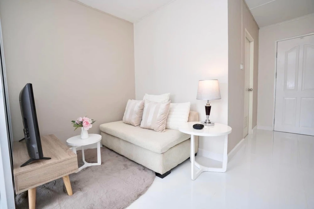 ให้เช่า Family Park Ladprao 48 ห้องแต่งสวยคุมโทนสุดปัง มาพร้อมเฟอร์และสิ่งอำนวยความสะดวกครบครัน รีบจองเลยตอนนี้