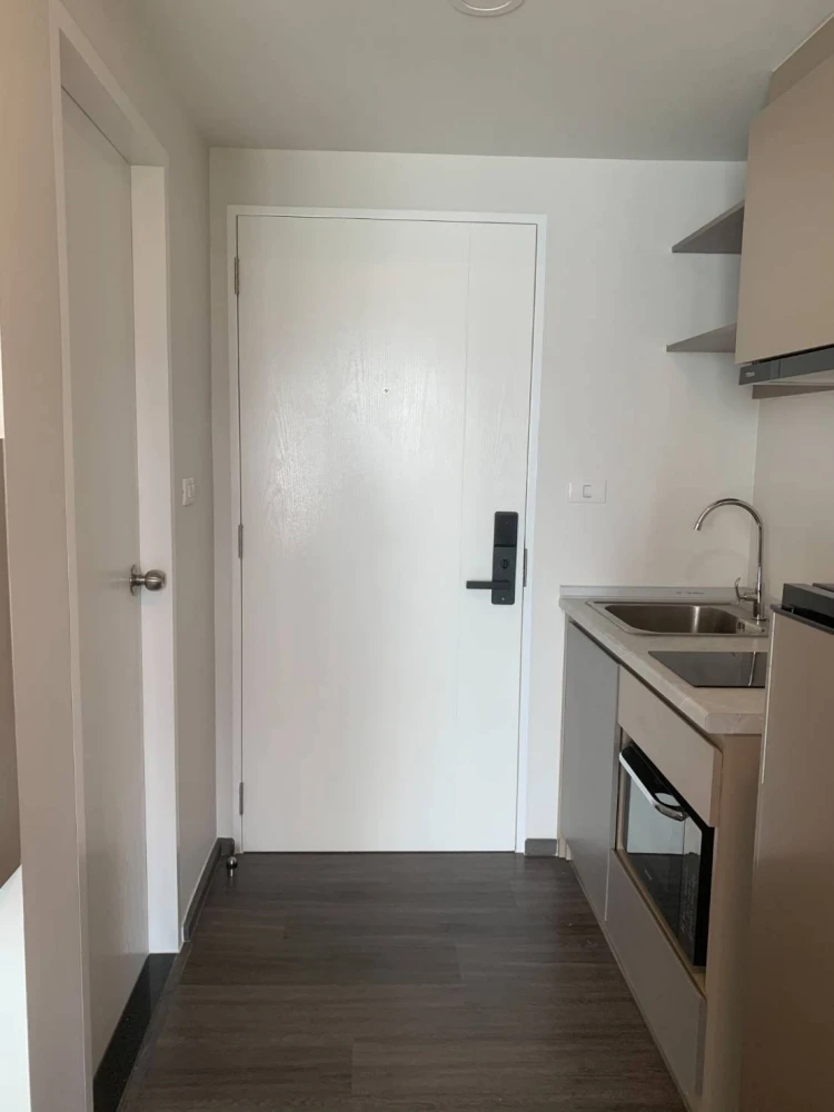 ให้เช่า FLEXI Sathon - Charoen Nakhon 1 ห้องนอน 1 ห้องน้ำ เฟอร์นิเจอร์ครบครัน หิ้วกระเป๋าเข้าอยู่ได้เลยจ้า