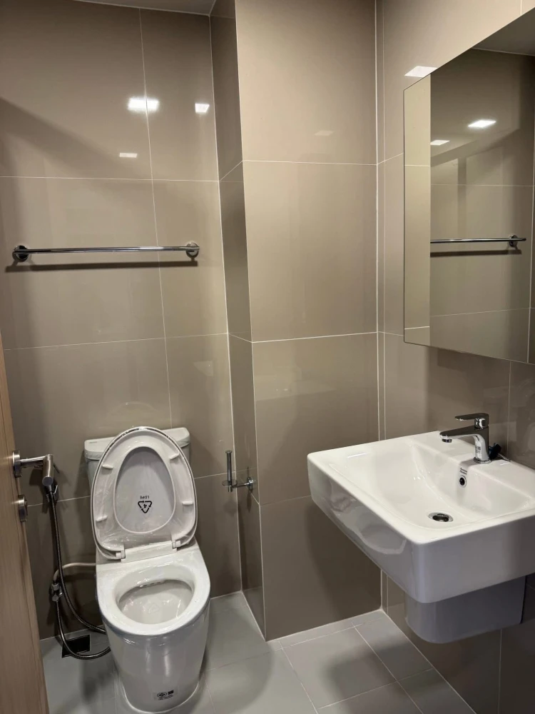 ให้เช่า FLO by Sansiri ชั้น 12 ห้องแต่งครบ พร้อมอยู่ จองเลย ด่วนๆจ้า