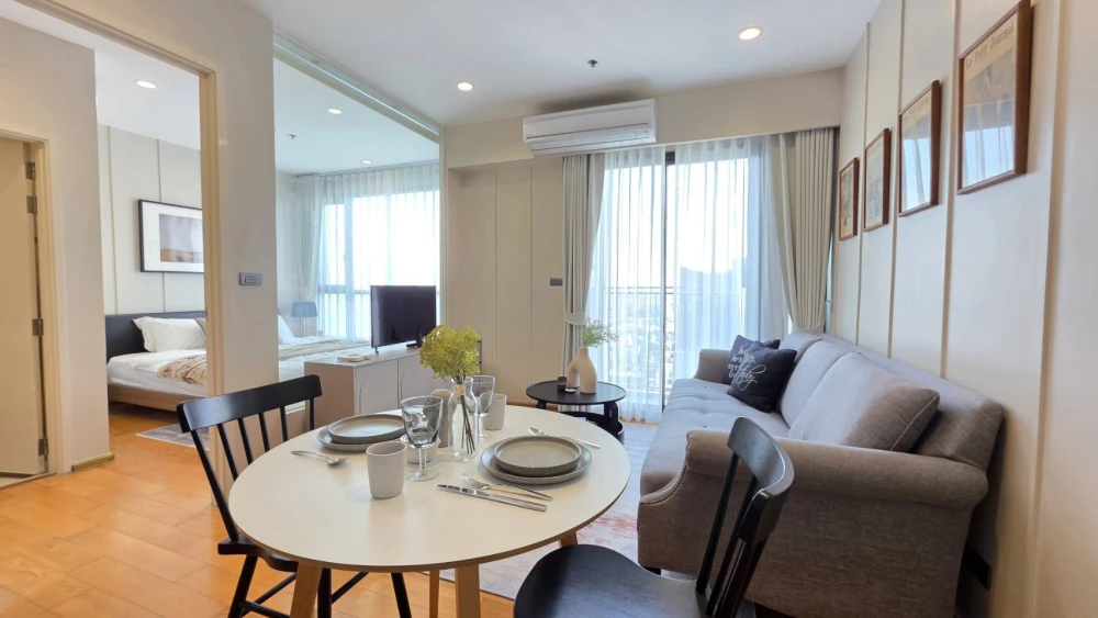 ให้เช่า Fuse Sathorn – Taksin ห้องน่าอยู่ ชั้น 27  เงียบสงบ แดดไม่ร้อน ห้องหันหน้าทิศตะวันออก รีบจอง