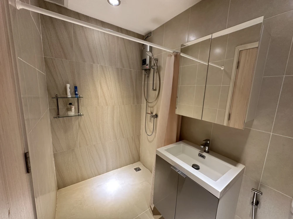 ให้เช่า Grand Condo Wutthakat 53 ห้องพร้อมอยู่ สิ่งอำนวยความสะดวกครบ ราคาดี มาจองเลย