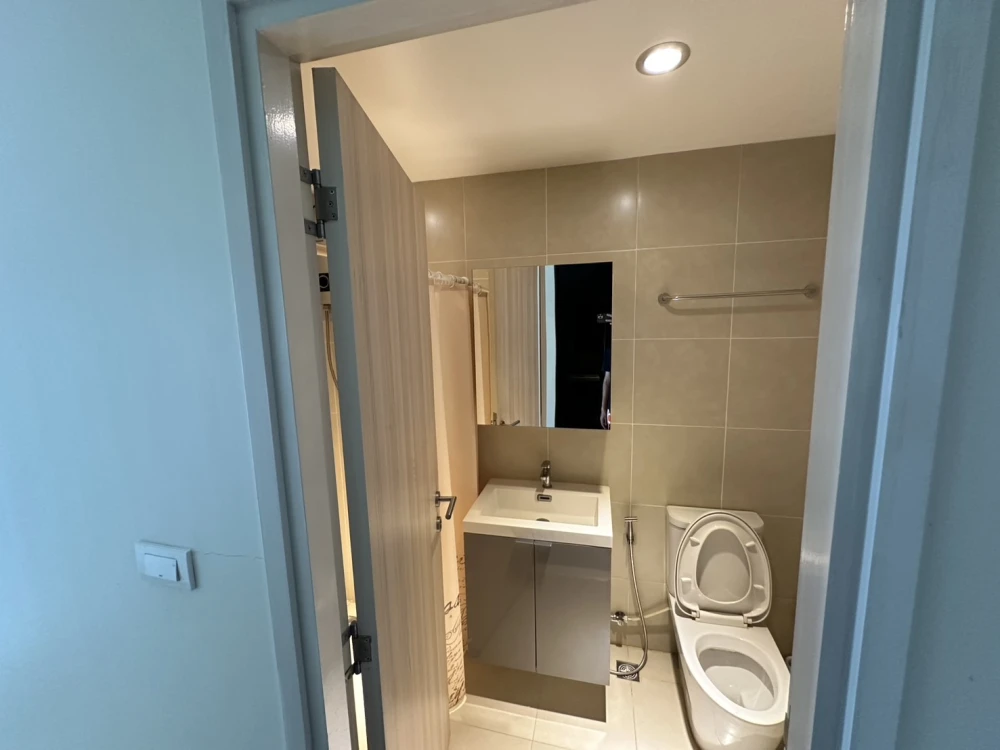 ให้เช่า Grand Condo Wutthakat 53 ห้องพร้อมอยู่ สิ่งอำนวยความสะดวกครบ ราคาดี มาจองเลย