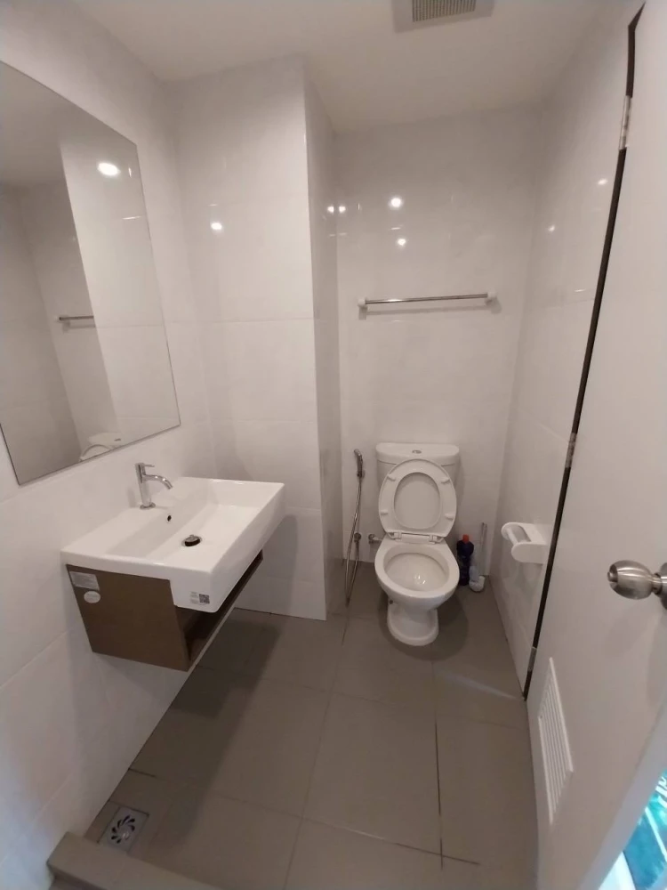 ให้เช่า Grene Donmuang-Songprapha 1 ห้องนอน 1 ห้องน้ำ ชั้น 4 เฟอร์นิเจอร์ครบครัน ทำเลดี จองเลย