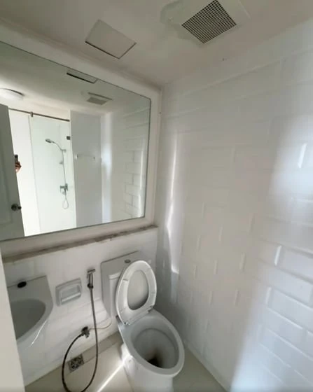 ให้เช่า Groovy Sriracha ห้องชั้น 4 มาพร้อมเฟอร์นิเจอร์และเครื่องใช้ไฟฟ้าครบครัน หิ้วกระเป๋าเข้าอยู่ได้เลยจ้า