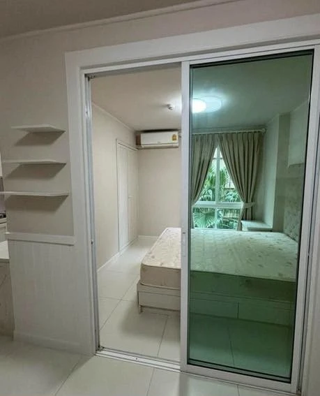 ให้เช่า Groovy Sriracha 1 ห้องนอน 1 ห้องน้ำ ทำเลดี เฟอร์นิเจอร์ครบครัน หิ้วกระเป๋าเข้าอยู่ได้เลยจ้า