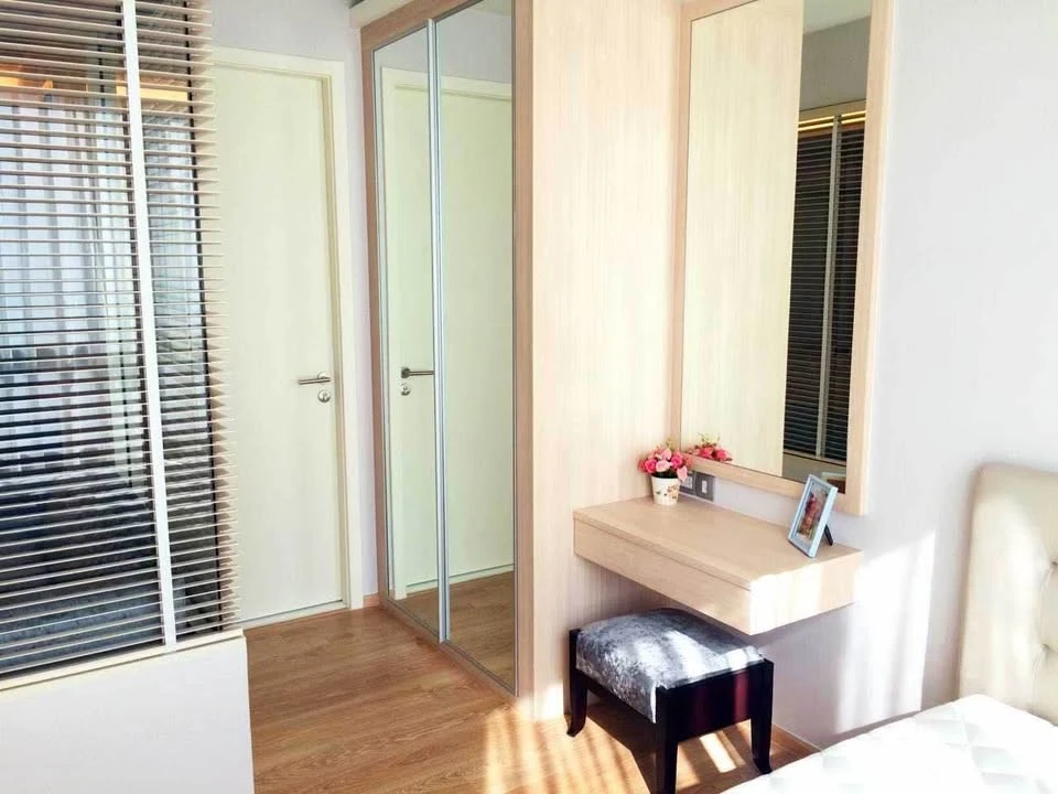 ให้เช่า H Condo Sukhumvit 43 ตกแต่งเรียบร้อย / เครื่องใช้ไฟฟ้าครบ หิ้วกระเป๋าใบเดียวเข้าอยู่ได้เลยจ้า