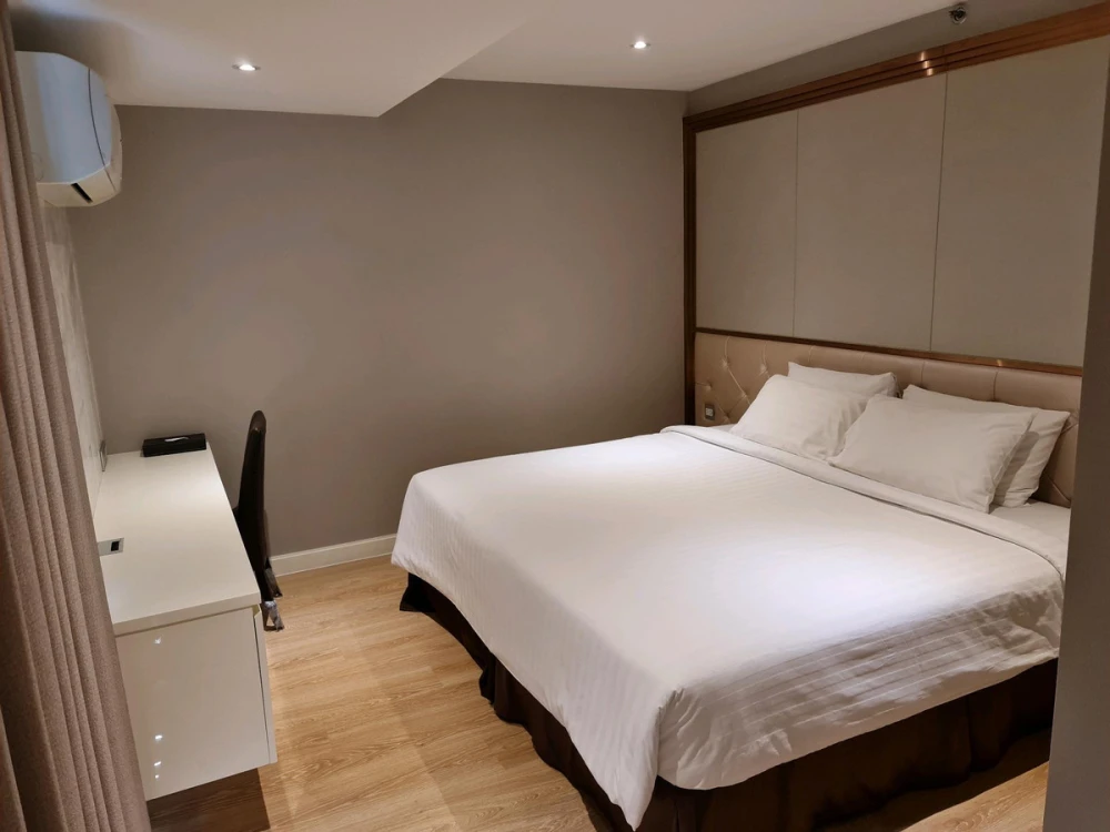 ให้เช่า H condo sukhumvit 43 ห้องกว้าง มาพร้อมการตกแต่งที่ครบครัน สนใจจองเลย