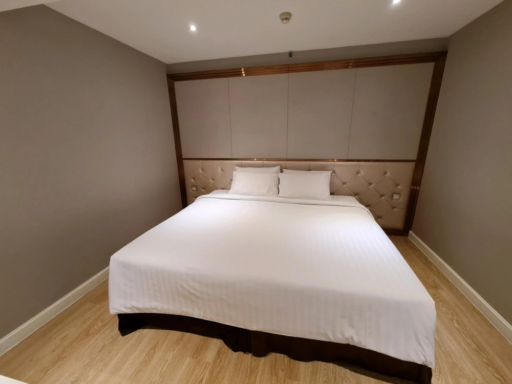 ให้เช่า H condo sukhumvit 43 ห้องกว้าง มาพร้อมการตกแต่งที่ครบครัน สนใจจองเลย