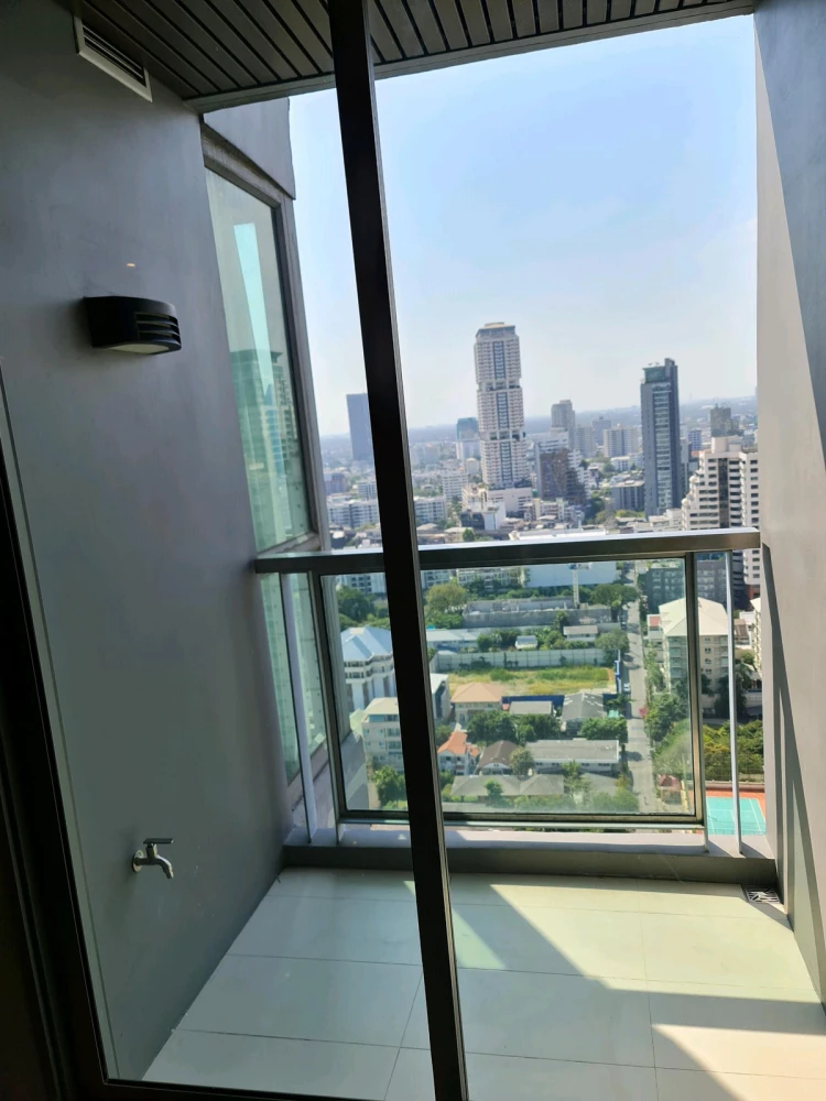ให้เช่า H condo sukhumvit 43 ห้องกว้าง มาพร้อมการตกแต่งที่ครบครัน สนใจจองเลย