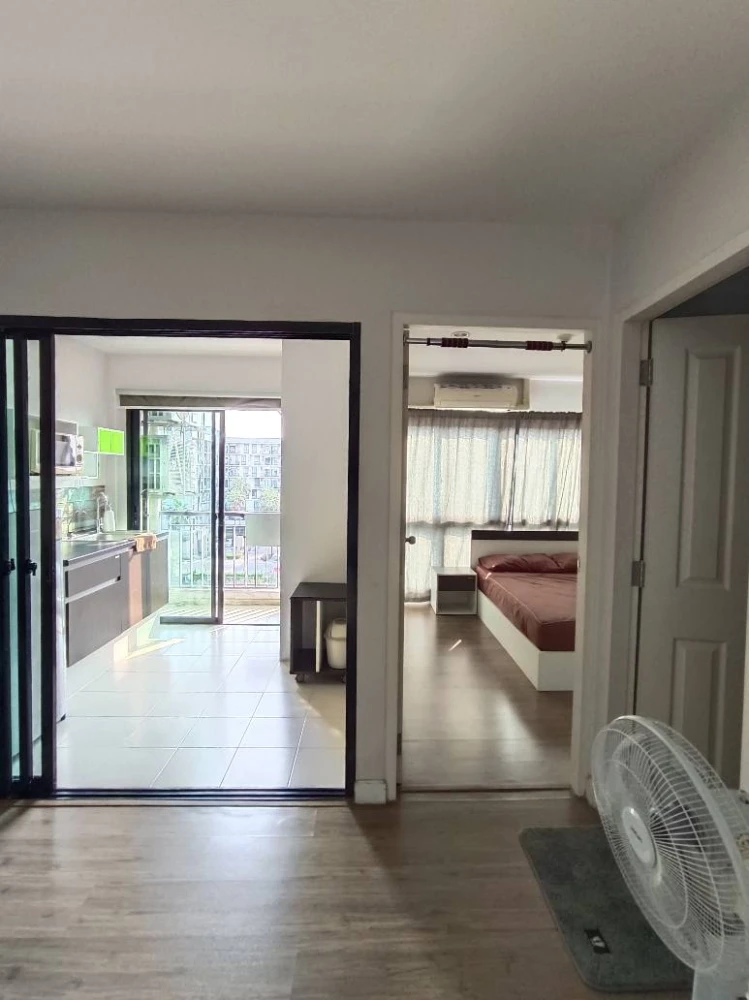 ให้เช่า Hallmark Ngamwongwan ห้องพร้อมอยู่ เฟอร์ครบ + เครื่องใช้ไฟฟ้าพร้อม จองเลยห้ามพลาด!!!