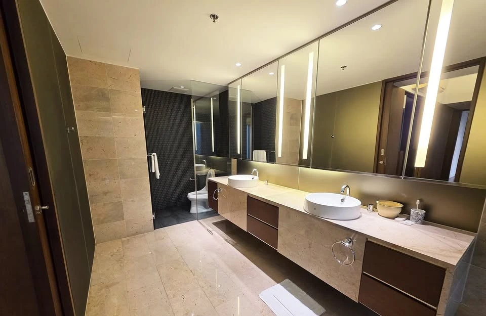 ให้เช่า Hansar Rajdamri ห้องกว้างพื้นที่ใช้สอยเยอะ ตกแต่งครบครัน มีลิฟท์ส่วนตัว รีบจองเลย