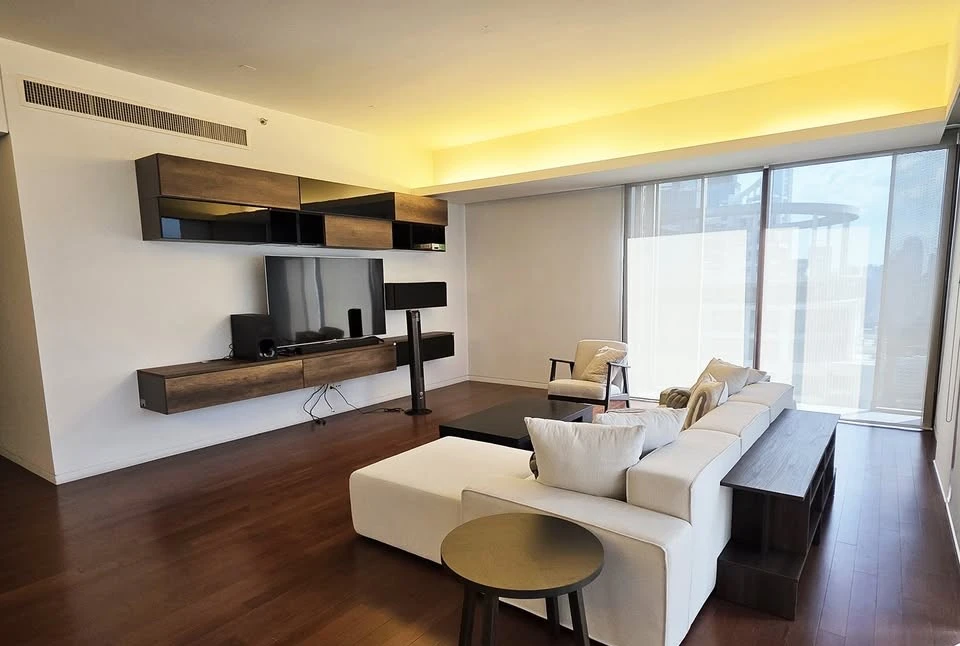 ให้เช่า Hansar Rajdamri ห้องกว้างพื้นที่ใช้สอยเยอะ ตกแต่งครบครัน มีลิฟท์ส่วนตัว รีบจองเลย