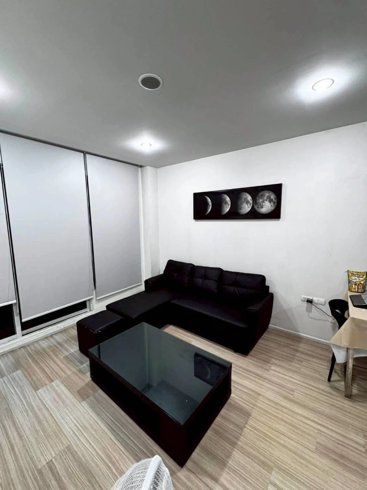 ให้เช่า Happy Condo Ladprao 101 ห้องพร้อมอยู่ เฟอร์พร้อม สิ่งอำนวยความสะดวกครบครัน จองเลย