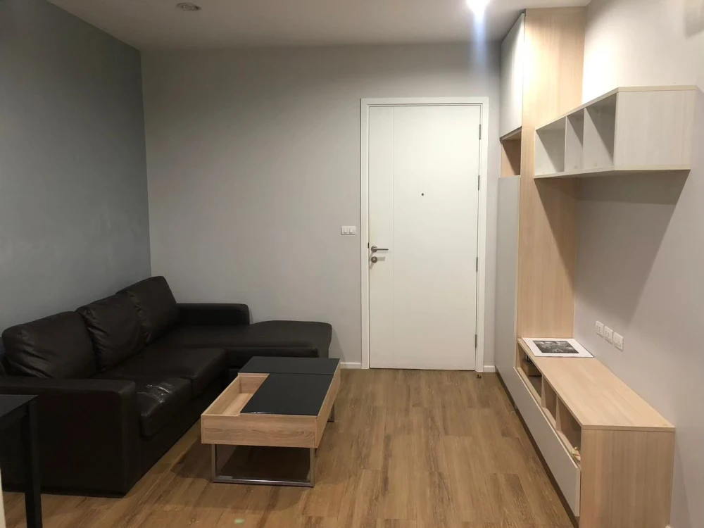 ให้เช่า Happy Condo Ladprao 101 1 ห้องนอน 1 ห้องน้ำ มาพร้อมเฟอร์นิเจอร์ครบครัน มองเห็นวิวสวน จองเลย