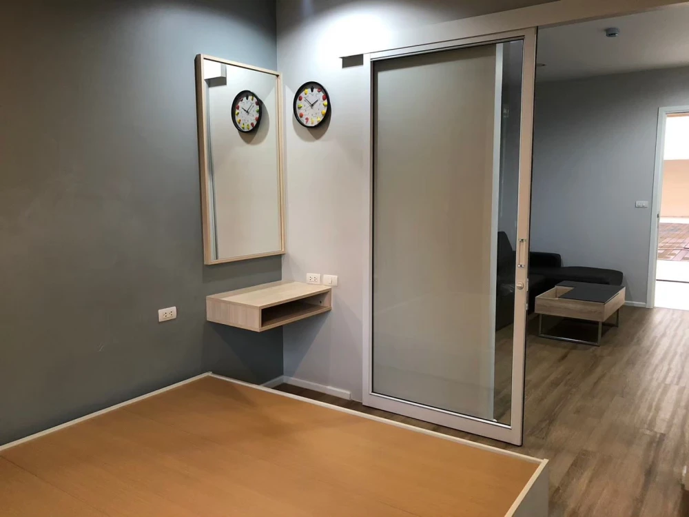 ให้เช่า Happy Condo Ladprao 101 1 ห้องนอน 1 ห้องน้ำ มาพร้อมเฟอร์นิเจอร์ครบครัน มองเห็นวิวสวน จองเลย