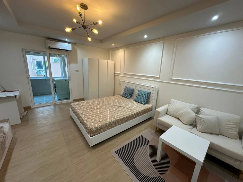 ให้เช่า Happy Condo Ratchada 18 ห้องพร้อมยู่ สิ่งอำนวยความสะดวกครบครัน ราคาดี มาจองเลย อย่าพลาด