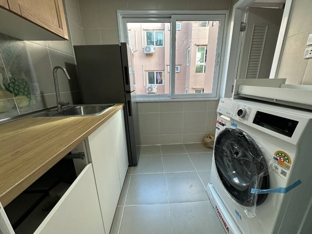 ให้เช่า Happy Condo Ratchada 18 ห้องพร้อมยู่ สิ่งอำนวยความสะดวกครบครัน ราคาดี มาจองเลย อย่าพลาด