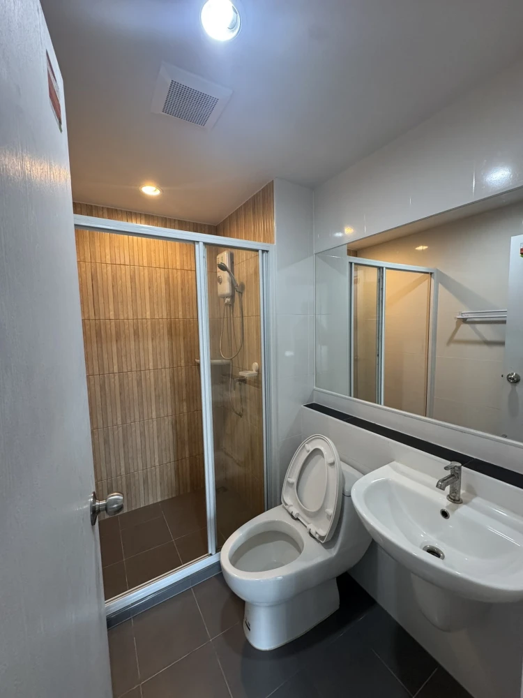 ให้เช่า HI Chaengwattana 19 Condo ห้องน่าอยู่ มาพร้อมเฟอร์นิเจอร์ครบครัน ดีแบบนี้ห้ามพลาด