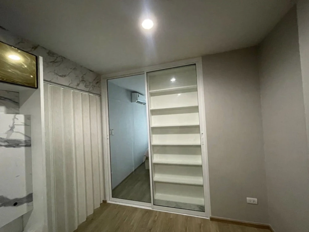ให้เช่า HI Chaengwattana 19 Condo 1 ห้องนอน 1 ห้องน้ำ มาพร้อมเครื่องซักผ้า ในราคาสุดคุ้มสบายกระเป๋า ดีแบบนี้จะรออะไร