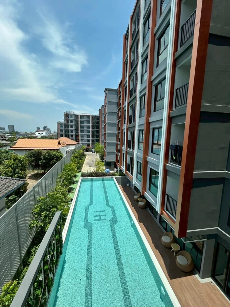 ให้เช่า HI Rise Ratchayothin Station ห้องมุมไม่ติดกับใคร วิวสระ แต่งโทนสีขาวสะอาดตา จองเลยพลาดเเล้วจะเสียใจ!