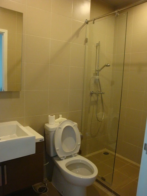 ให้เช่า Hive สาทร เฟอร์ฯภายในห้อง ตกแต่งครบ Built-In อย่างดีพร้อมอยู่ แถม วิวดีเวอร์ ช้าไม่ได้แล้วนะ