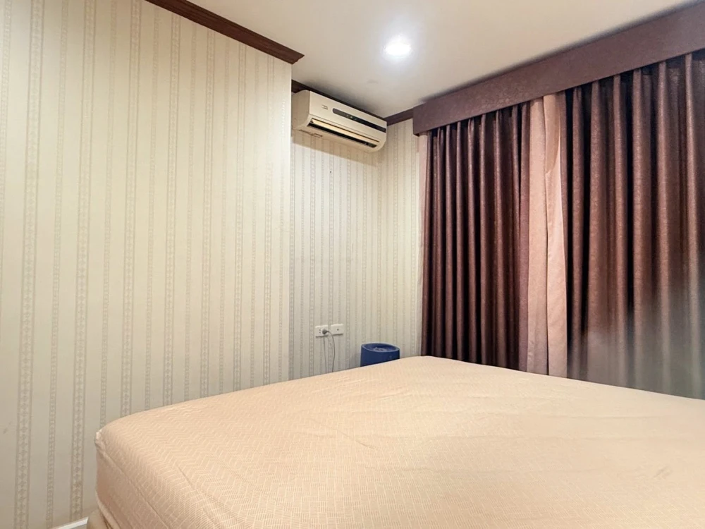 ให้เช่า i Condo เกษตร  ห้องสตูดิโอขนาดกว้างขวาง พร้อมเฟอร์ครบ เข้าอยู่ได้ทันที รีบย้ายด่วนๆ