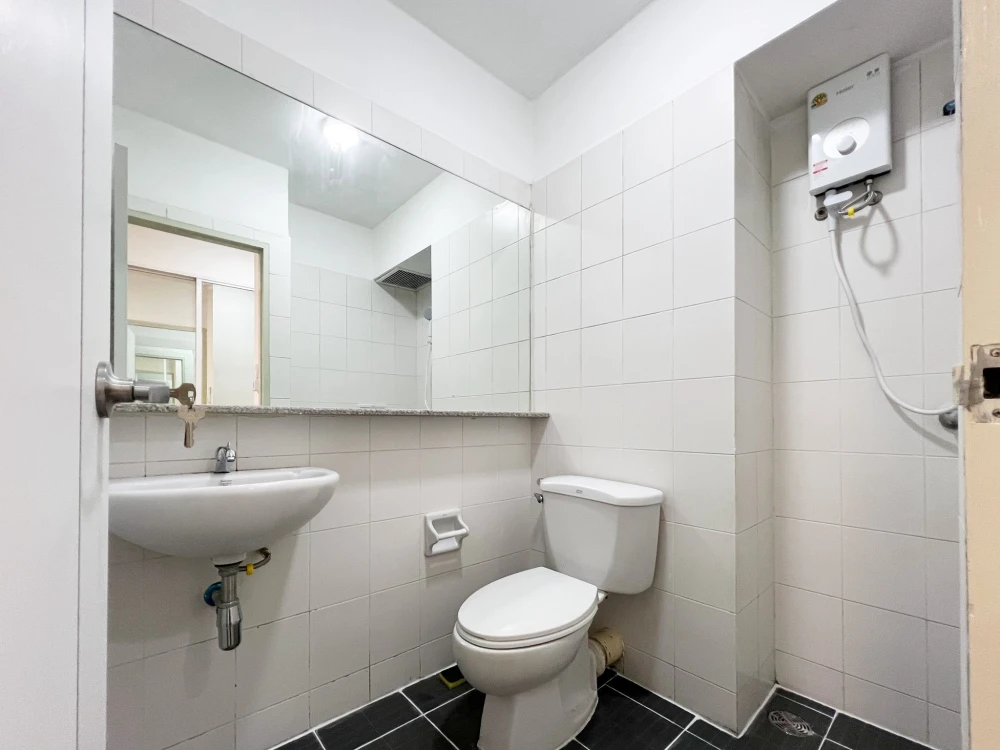 ให้เช่า i-HOUSE Laguna Garden RCA ห้องกั้นอยกเป็นสัดส่วน แบ่งโซนชัดเขน ราคาอย่างโดน รีบมาจองเลย