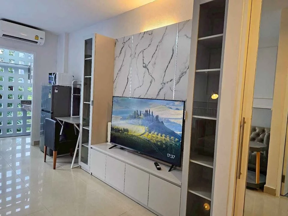 ให้เช่า i-House Laguna Garden RCA แต่งสวย เฟอร์ฯครบ ด้วยวัสดุอย่างดีมีคุณภาพ พร้อมเข้าอยู่ !!!