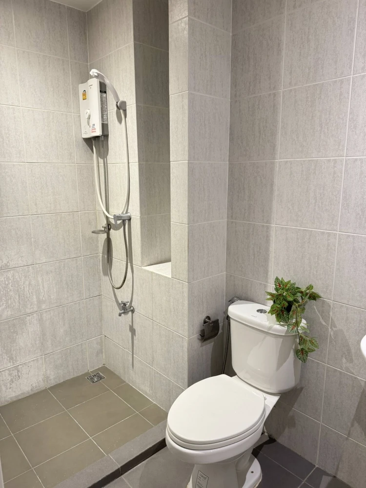 ให้เช่า ICondo Serithai Green Space ห้องน่าอยู่ ชั้น 1 ทำเลดี เดินทางสะดวก เฟอร์ครบ จองเลย