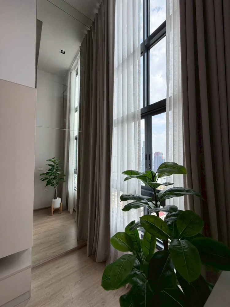 ให้เช่า IDEO พระราม9-อโศก  ห้องตกแต่งสวย สไตล์มินิมอล เตียงที่นอน โซฟา วัสดุบิ้วอินอย่างดี ไม่จองคือพลาด