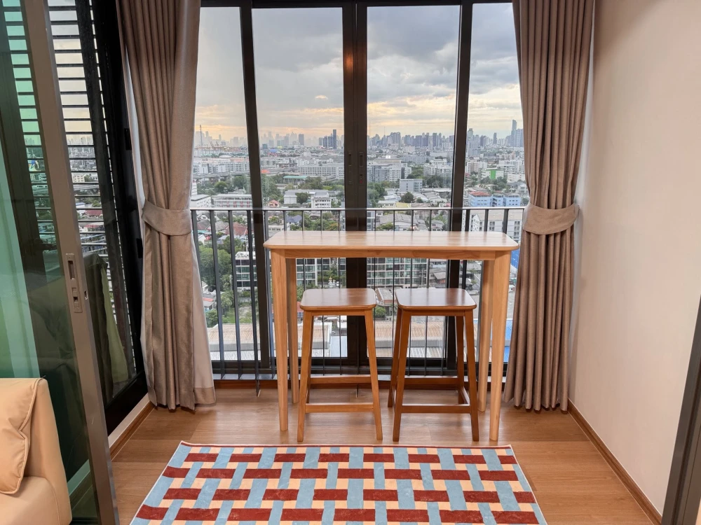 ให้เช่า Ideo Blucove Sukhumvit ชั้น 18 วิวดีมาก ทิศเหนือ ลมดี City View มาแต่ตัวเข้าอยู่ได้เลย