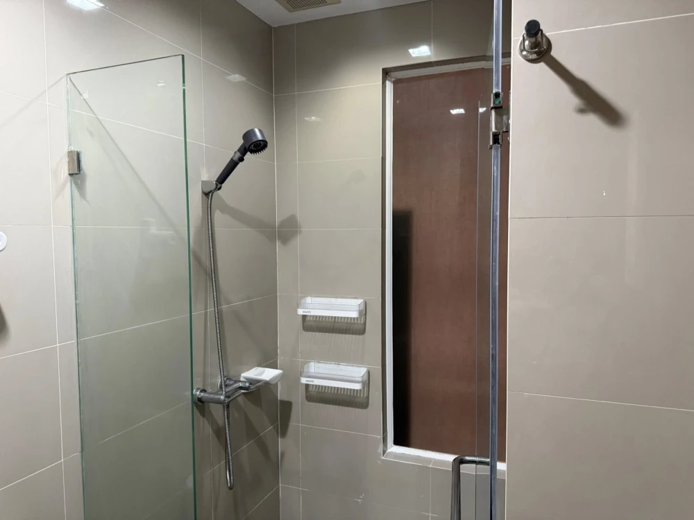 ให้เช่า Ideo Blucove Sukhumvit 1 ห้องนอน 1 ห้องน้ำ เฟอร์นิเจอร์และเครื่องใช้ไฟฟ้าครบครัน หิ้วกระเป๋าเข้าอยู่ได้เลยจ้า