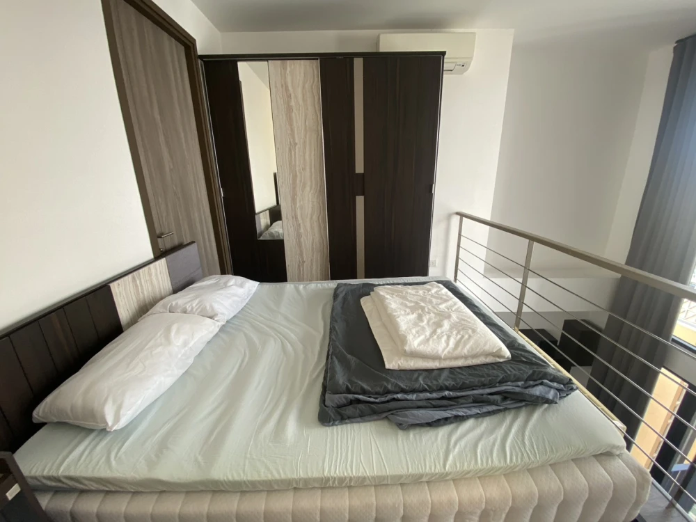 ให้เช่า IDEO Mobi Asoke ห้องDuplex 2 ชั้น 45 ตรม ชั้น 32 วิวสูง ราคาจับต้องได้ รีบมาจองเลย อย่ารอช้า