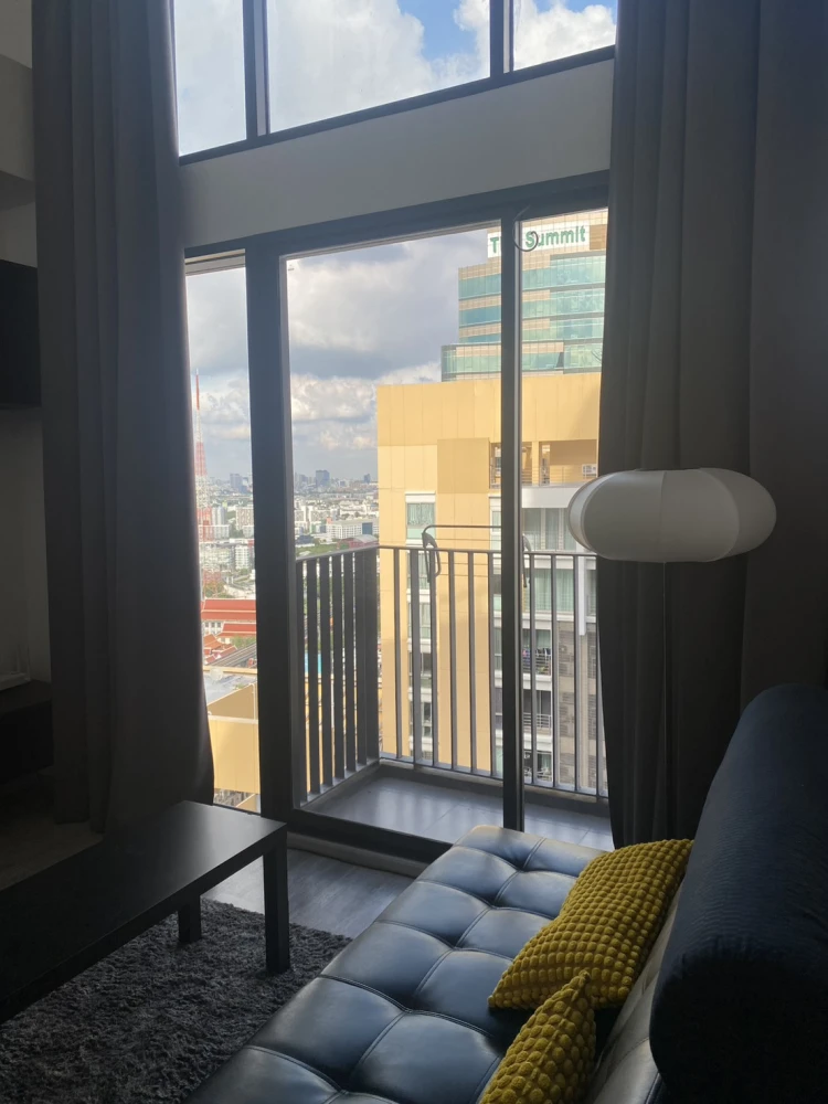 ให้เช่า IDEO Mobi Asoke ห้องDuplex 2 ชั้น 45 ตรม ชั้น 32 วิวสูง ราคาจับต้องได้ รีบมาจองเลย อย่ารอช้า