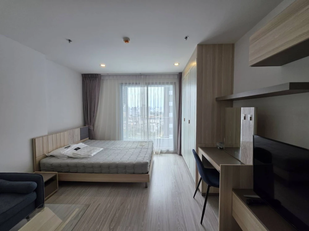 ให้เช่า! ideo mobi bangsue grand interchange ใกล้ MRT เตาปูน  เฟอร์ครบ จองด่วน!