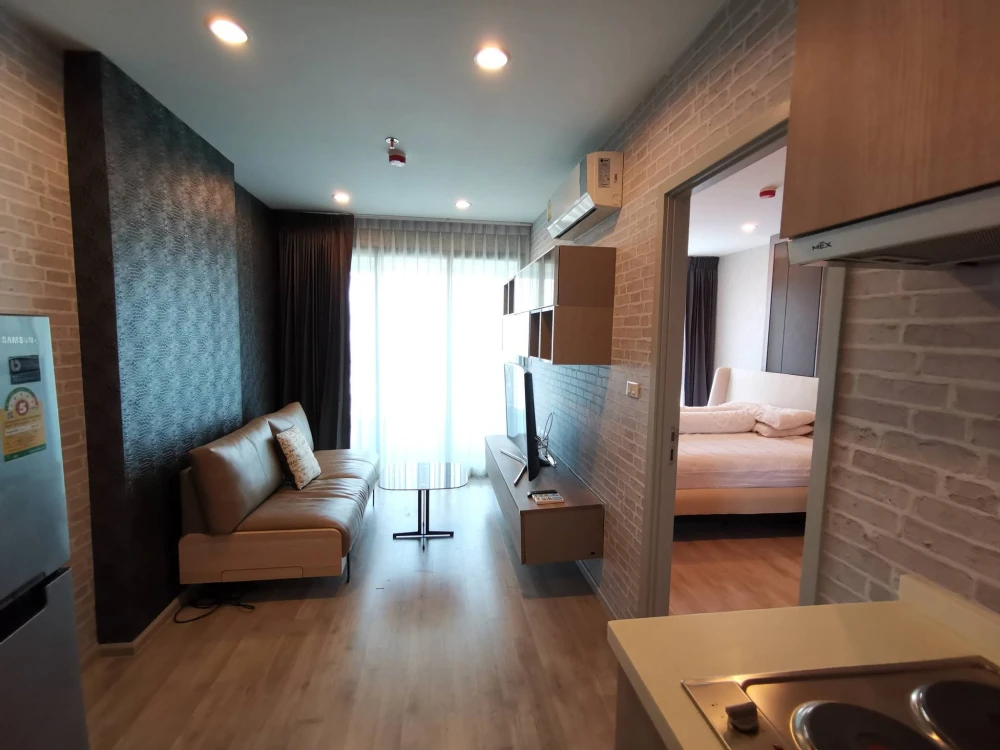 ให้เช่า IDEO MOBI Charan-Interchange ชั้น 11​ ติดรถไฟฟ้าบางขุนนนท์ ติดวอลเปเปอร์อย่างดีทั้งห้อง รีบจองเลย